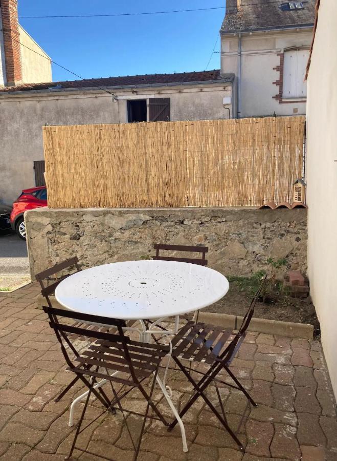 La Petite Maison Tahet, 2 Pers Avec Terrasse Basse-Indre Buitenkant foto